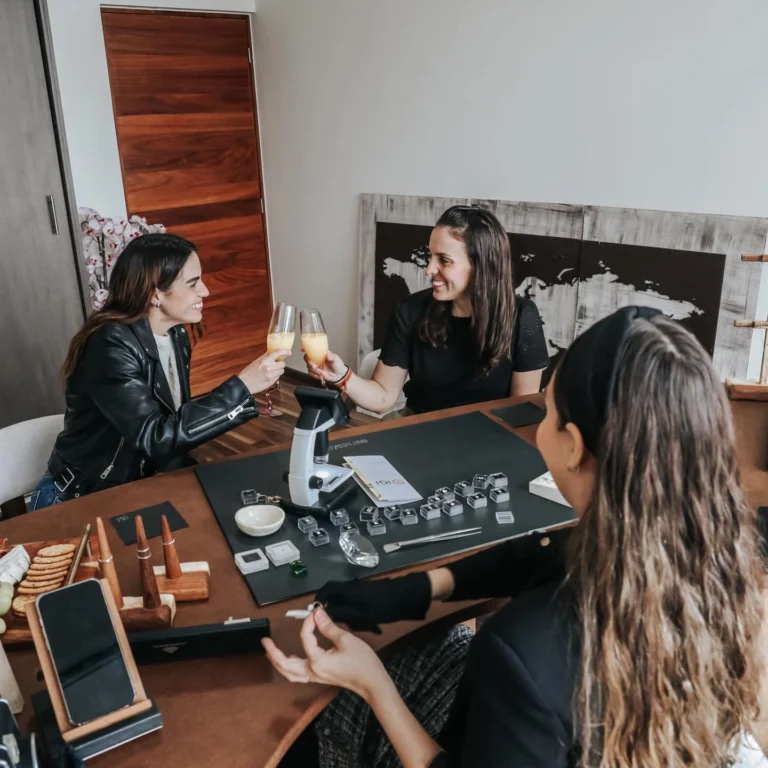 Instagram post from sanmillanmx. This post is in position 0.